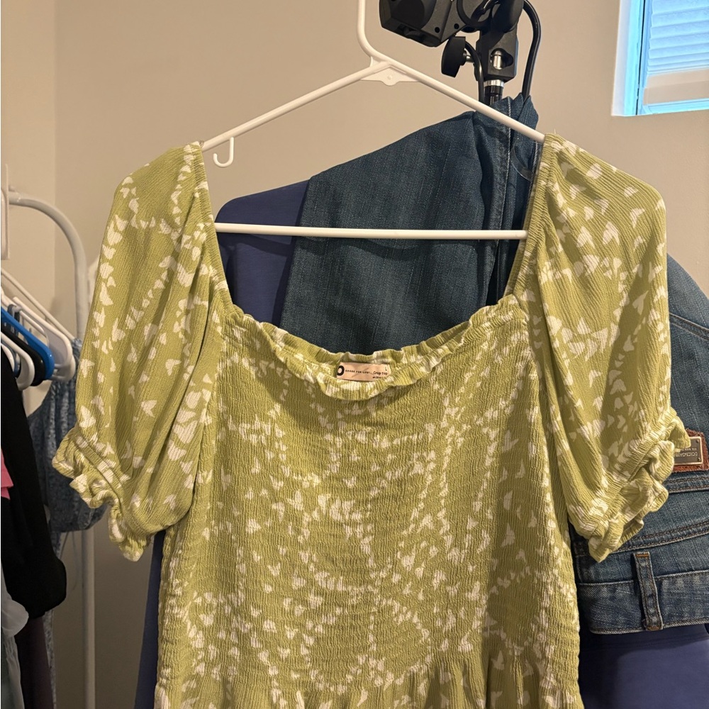 Summer green crop top
